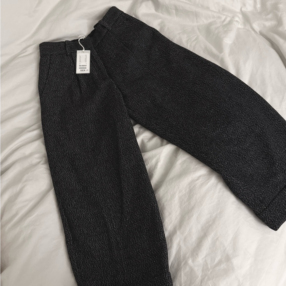 (NWT) COS Wool Mix Pleated Trousers in black - Picture 4 of 6